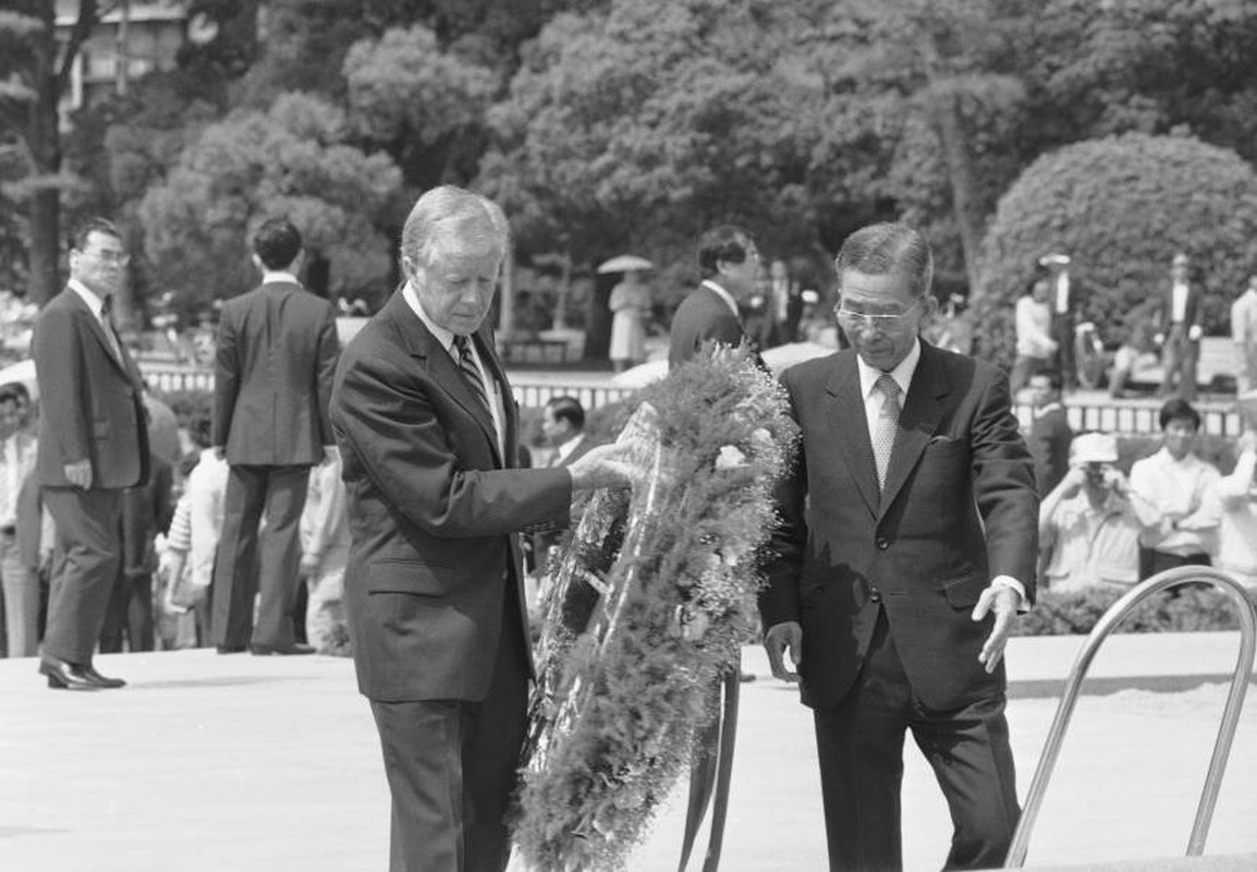 Nhung nhan vat noi tieng tung den tham Hiroshima-Hinh-7